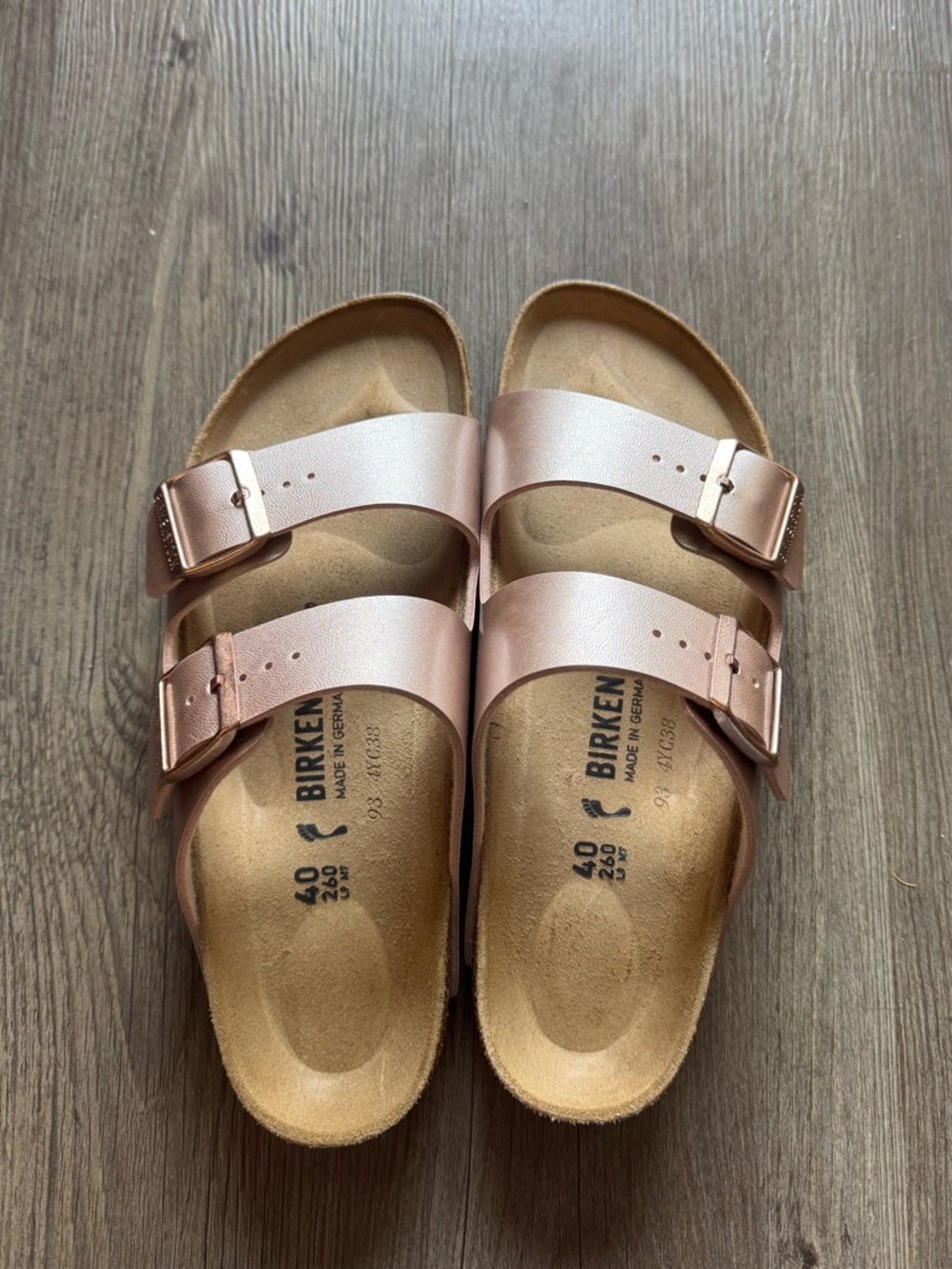 Birkenstock Arizona Sandals in Copper. BRAND NEW